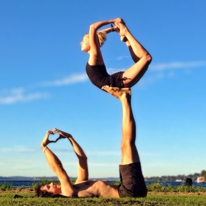 AcroYoga